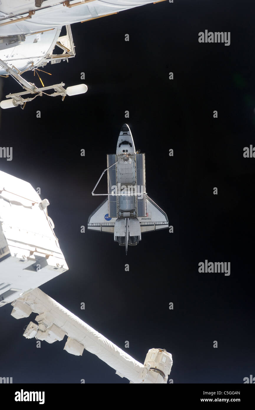 NASA Space Shuttle Atlantis detaches from the International Space ...