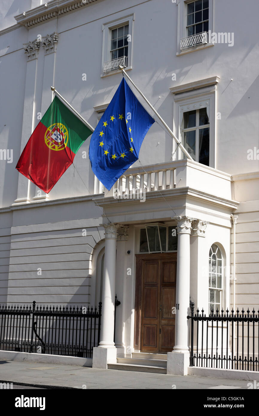 PORTUGUESE EMBASSY,situated in the north west corner and set amongst the grand houses of Belgrave Square in London. Stock Photo