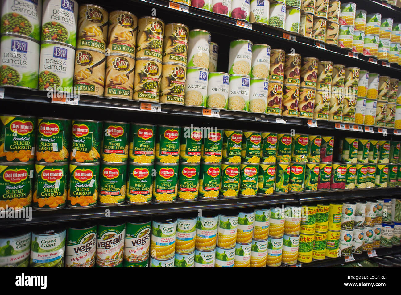 A variety of canned vegetables are seen on a supermarket shelf in New York on Wednesday, July 20, 2011. (© Richard B. Levine) Stock Photo