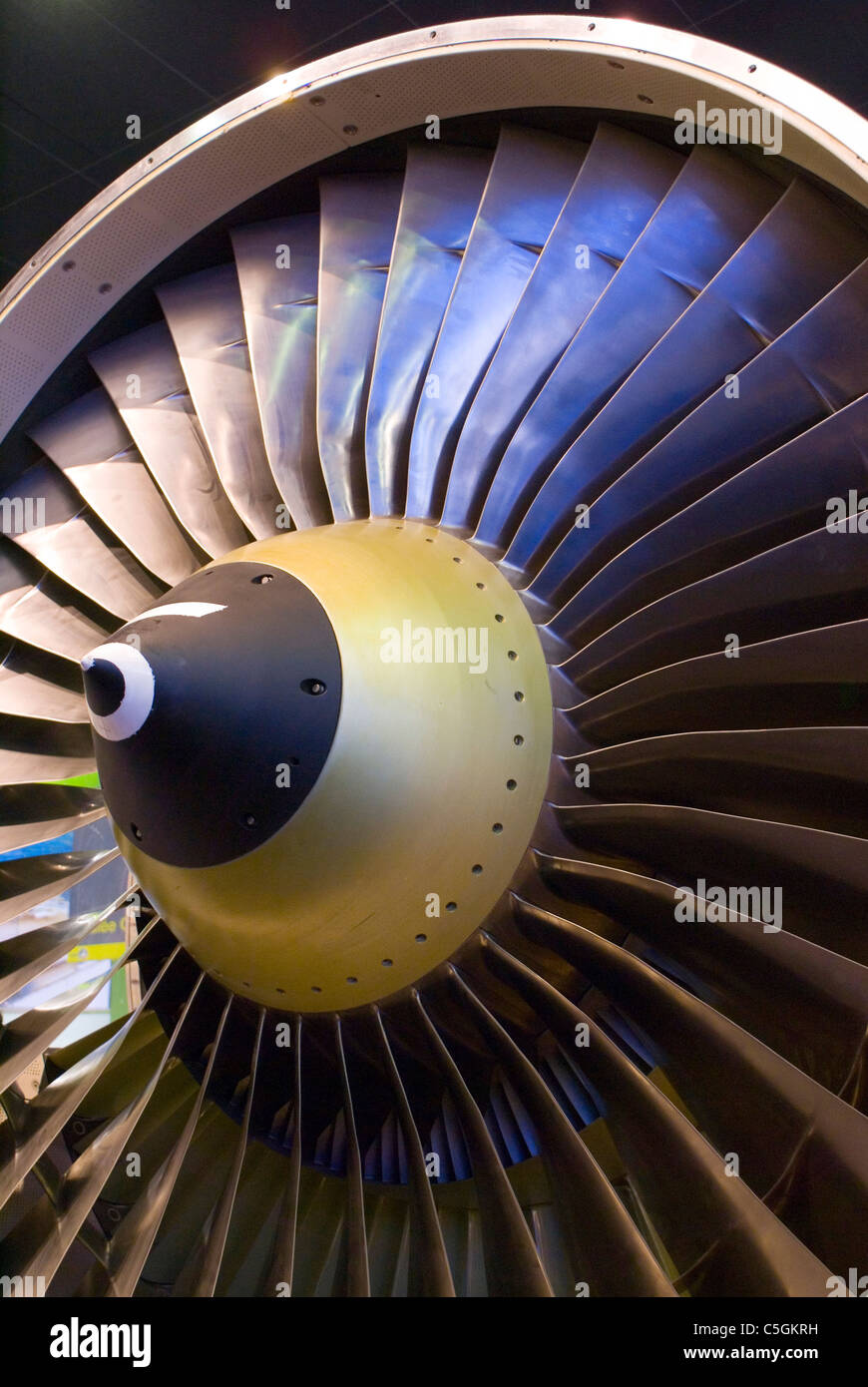 Aircraft engine fan blades hi-res stock photography and images - Alamy