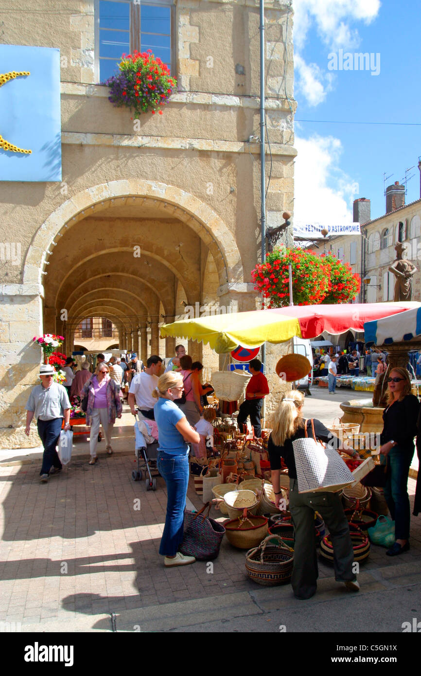 Market day in Fleurance, Gers 32, Midi Pyrenees, France, Stock Photo