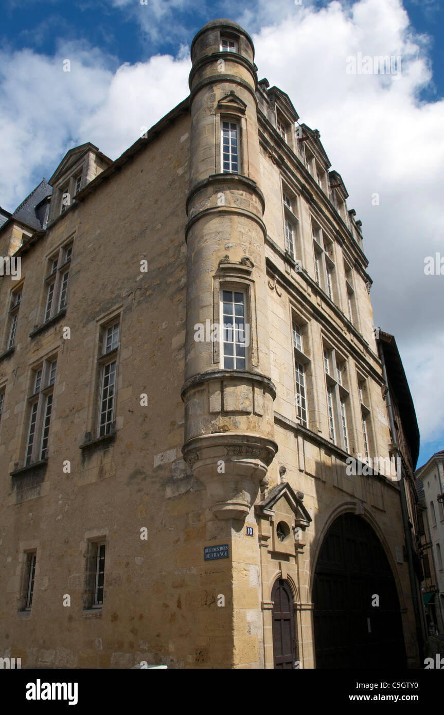 tobacco museum bergerac Old tobacco house hi-res stock photography and images