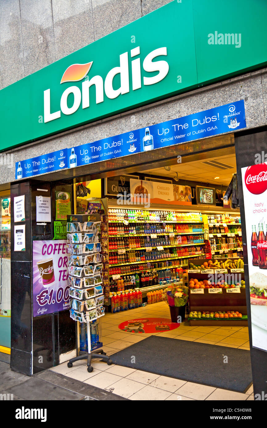 A Londis convenience store in central Dublin, Republic of Ireland Stock