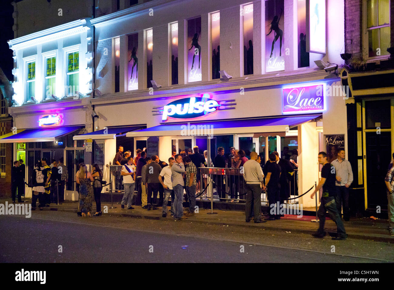 Exterior Night Uk Stock Photos & Exterior Night Uk
