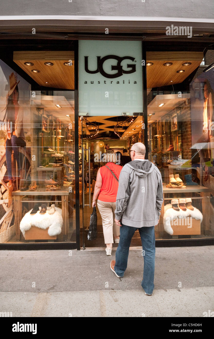 People entering the Ugg boot shop, Long Acre, Covent garden London UK Stock  Photo - Alamy