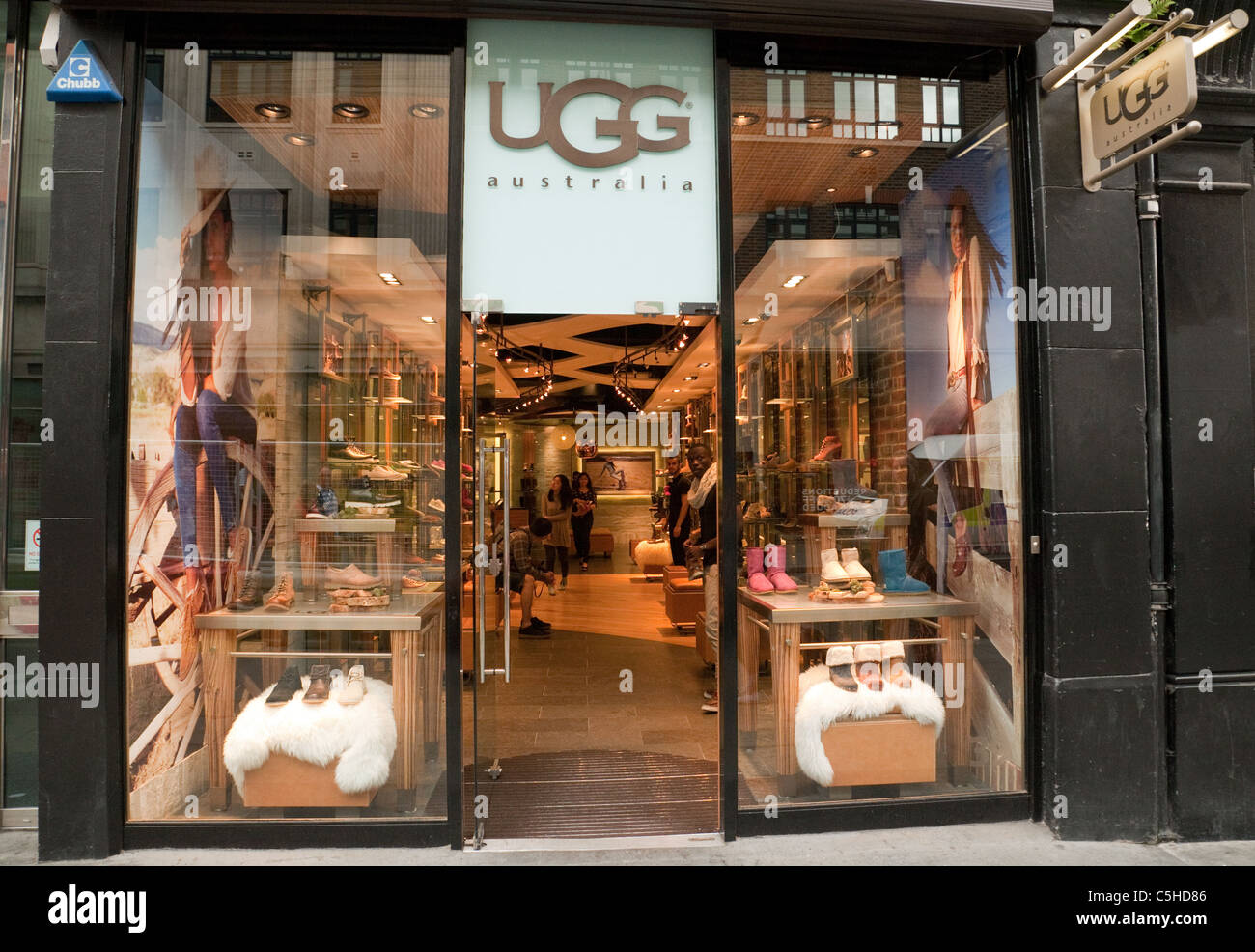 uggs outlet uk store