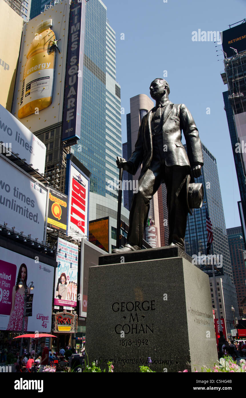 New York, New York City, Times Square. Statue of George M. Cohan. Stock Photo