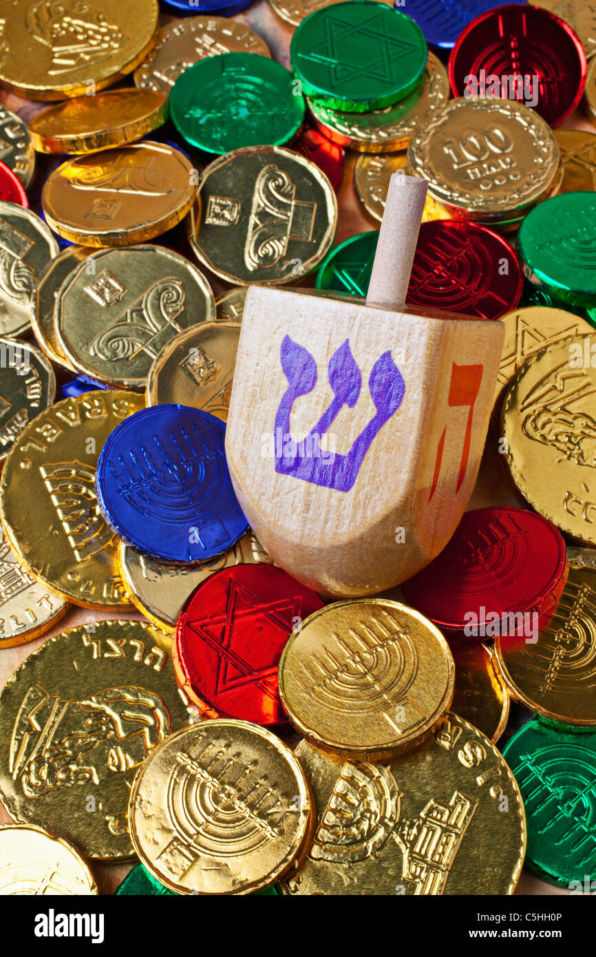 Chocolate gold coins hanukkah hires stock photography and images Alamy