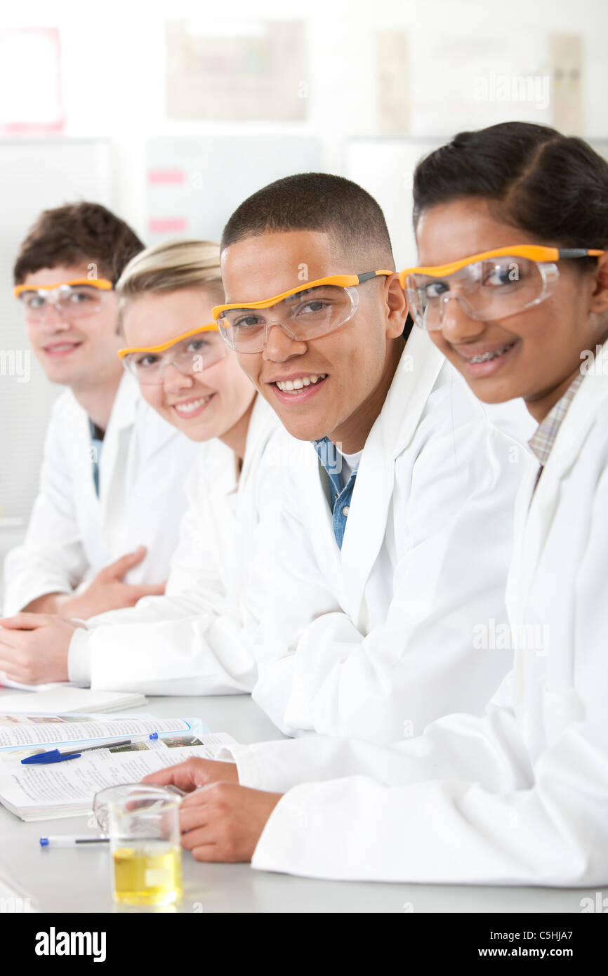 Pupils in a science lesson Stock Photo - Alamy