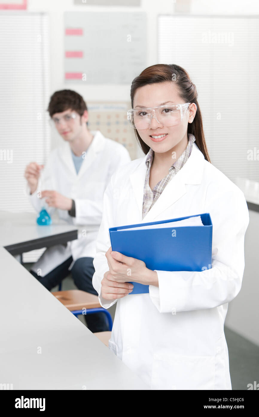Pupils in a science lesson Stock Photo - Alamy