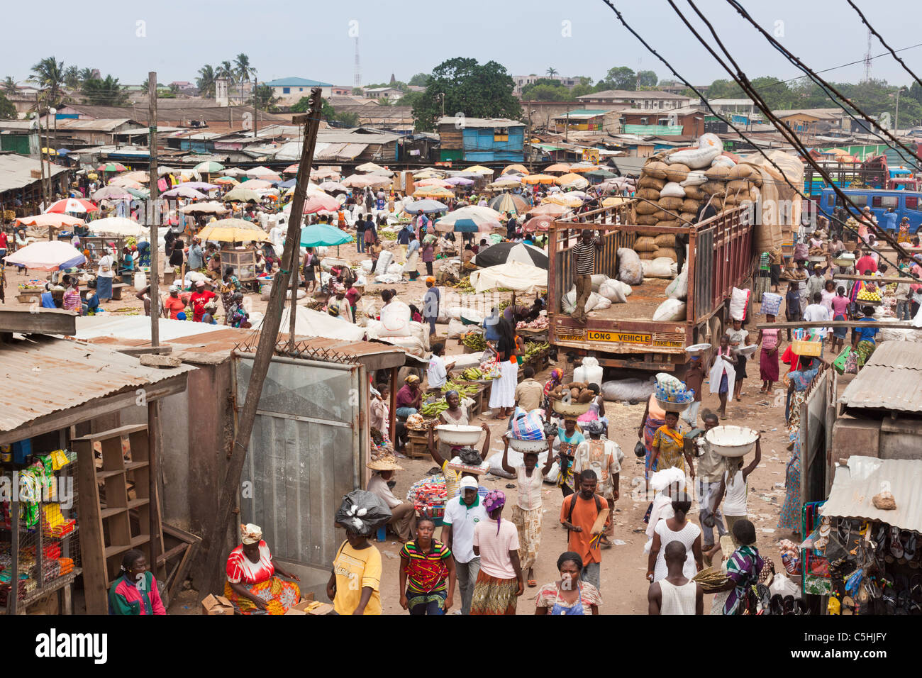 Ghana accra city street view hi-res stock photography and images - Alamy