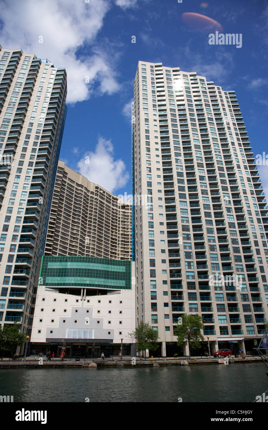Toronto apartment building hires stock photography and images Alamy