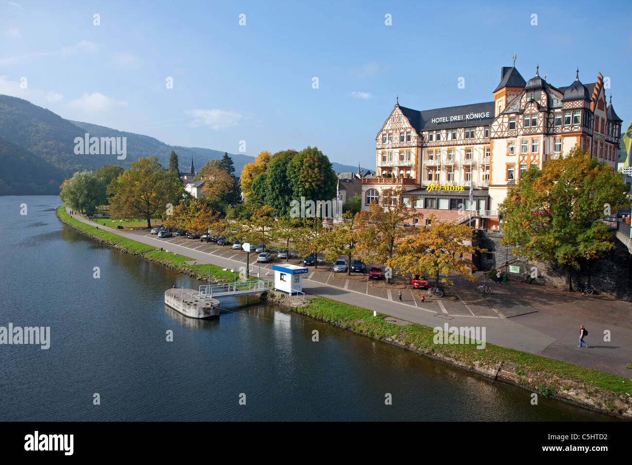 Hotel Drei Koenige, an der Uferpromenade, Bernkastel-Kues, Mosel, Hotel Three Kings, at the waterfront, Moselle Stock Photo