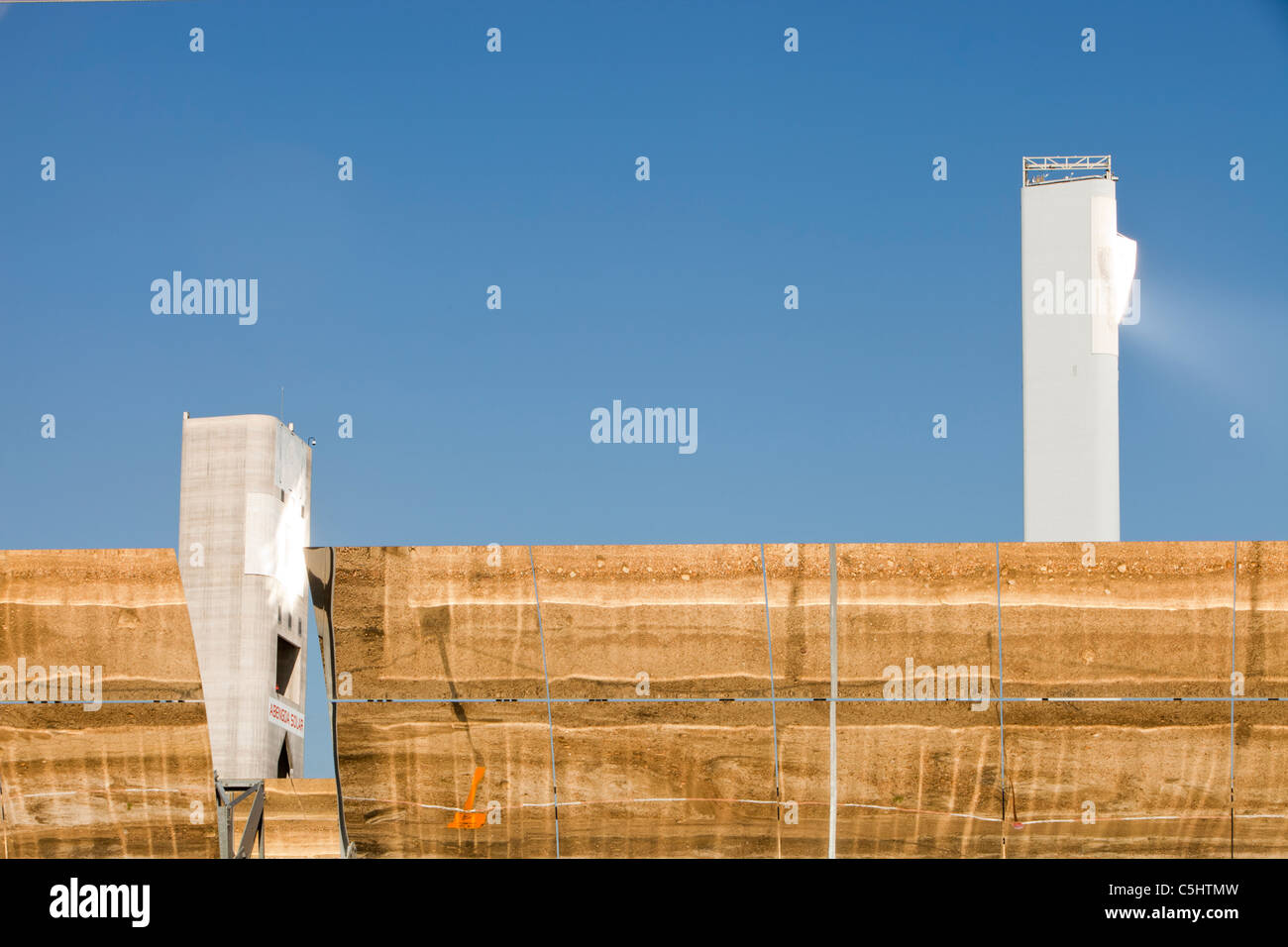 A solar power tower in the Solucar solar complex near Seville, Spain, Stock Photo