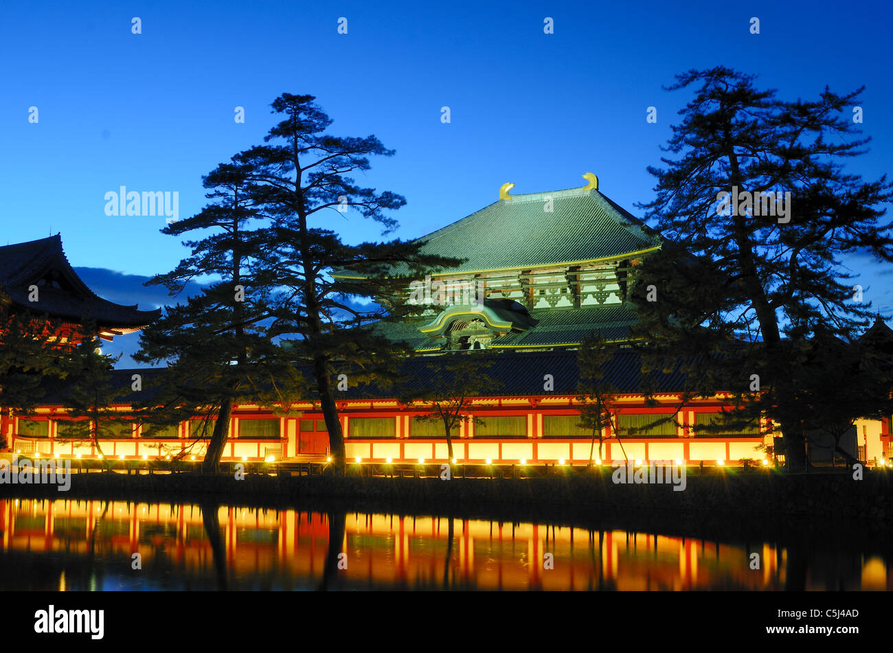 Exterior of Todaiji, the world's largest wooden building and a UNESCO World Heritage Site in Nara, Japan. Stock Photo