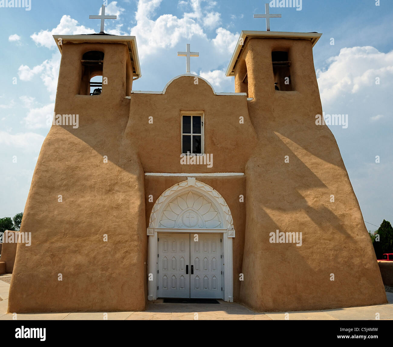 Ranchos de taos hires stock photography and images Alamy