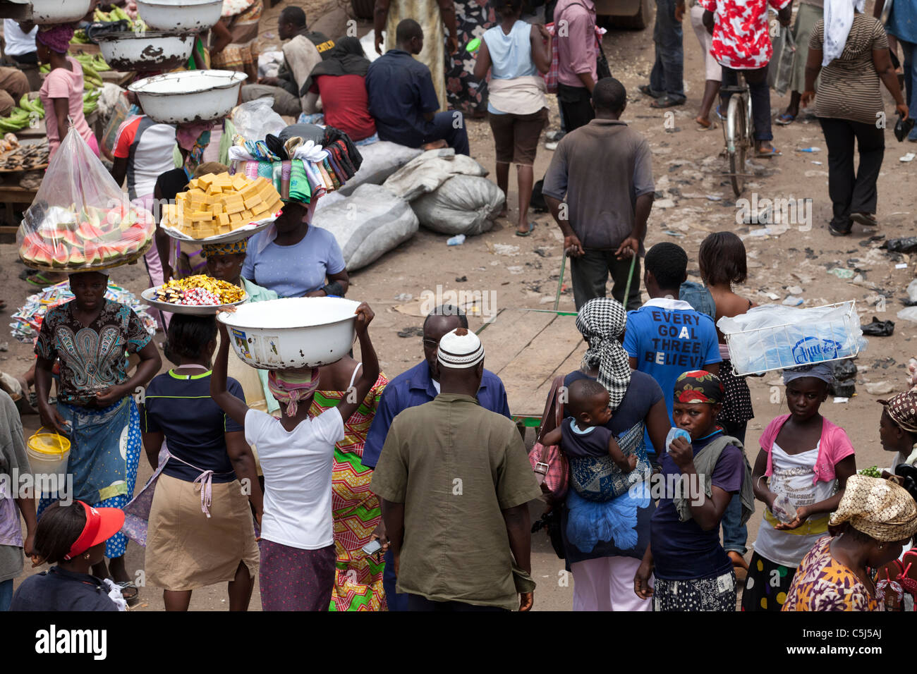 Ghana Women Working High Resolution Stock Photography and Images Alamy