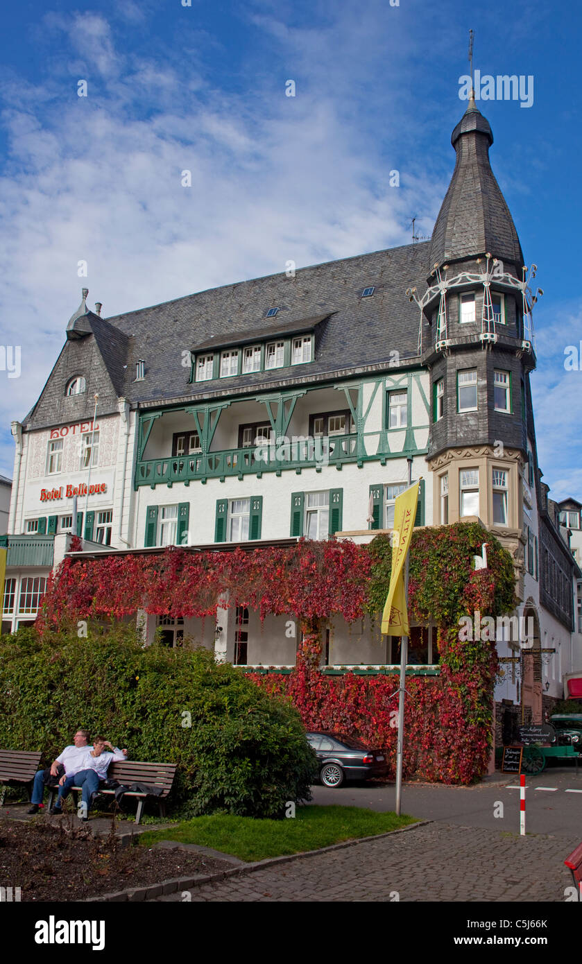 Herbstsstimmung Am Hotel Bellevue Moselufer Traben Trarbach