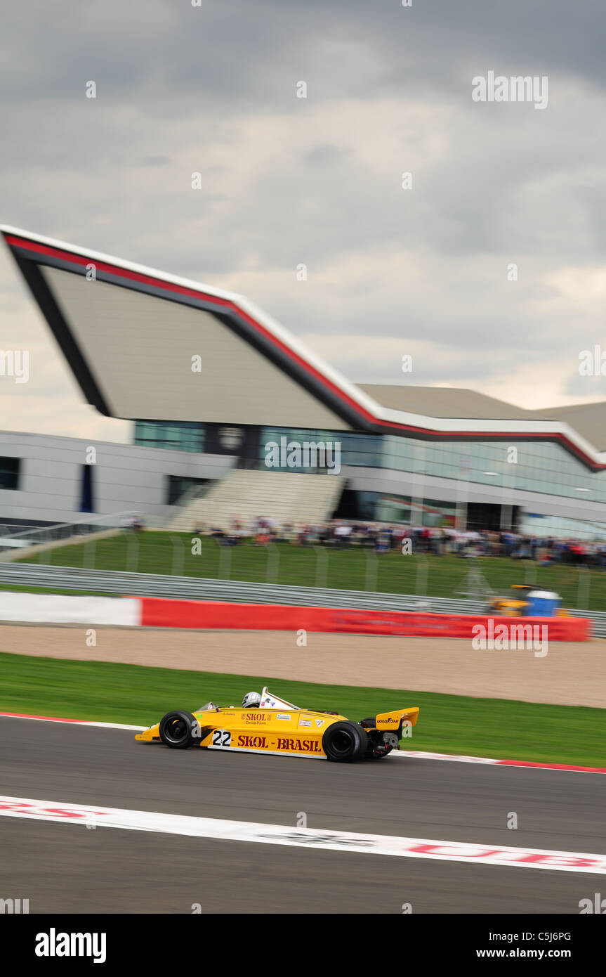 Grand Prix Masters F1 Cars Silverstone Classic Stock Photo Alamy