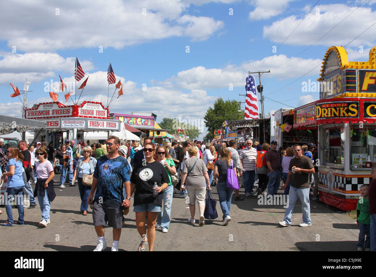 Canfield fair midway people hires stock photography and images Alamy