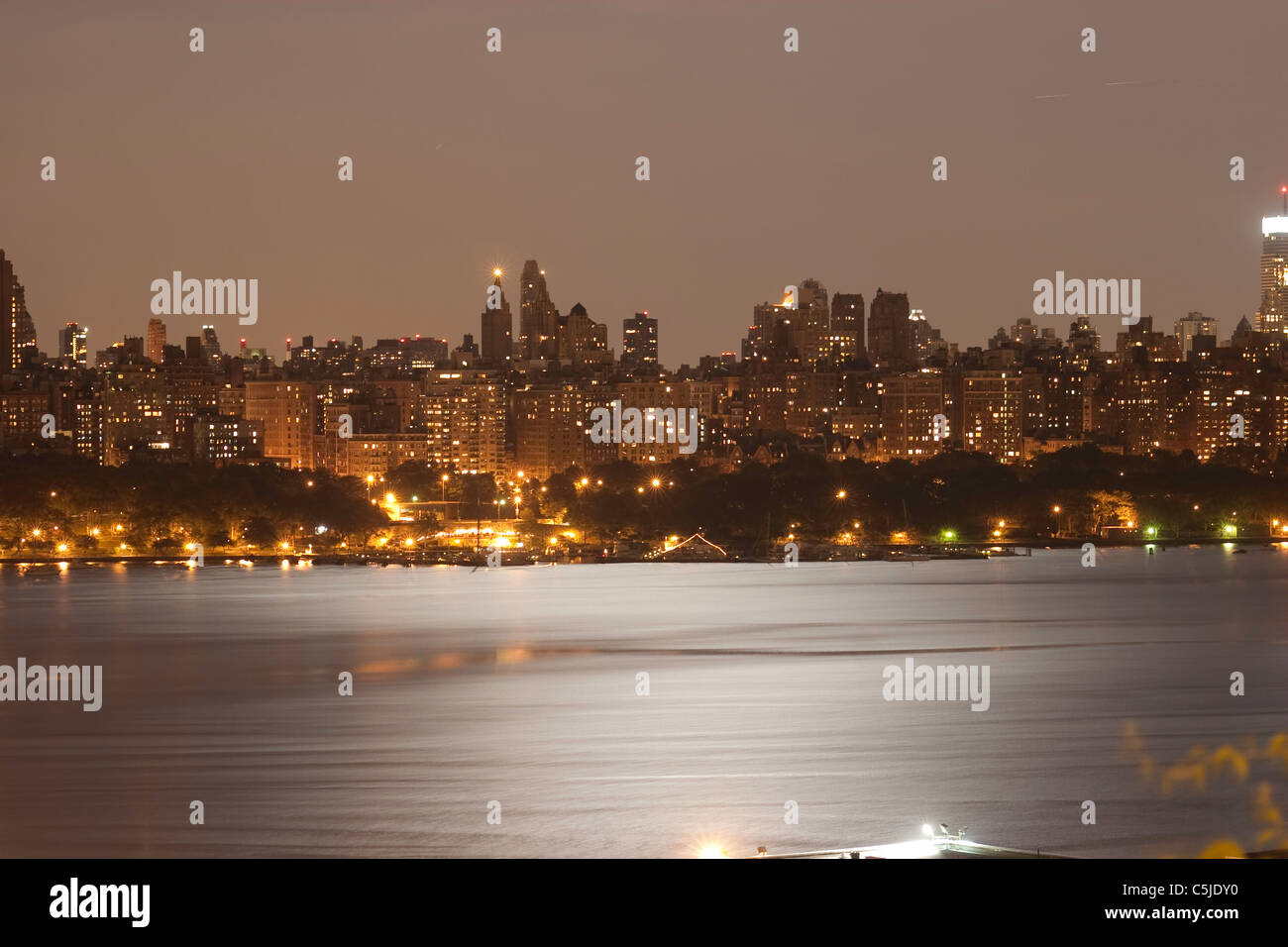 New York City skyline from across the Hudson River Stock Photo - Alamy