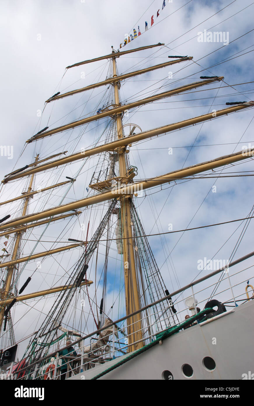 Tall Ship Mast Stock Photo Alamy