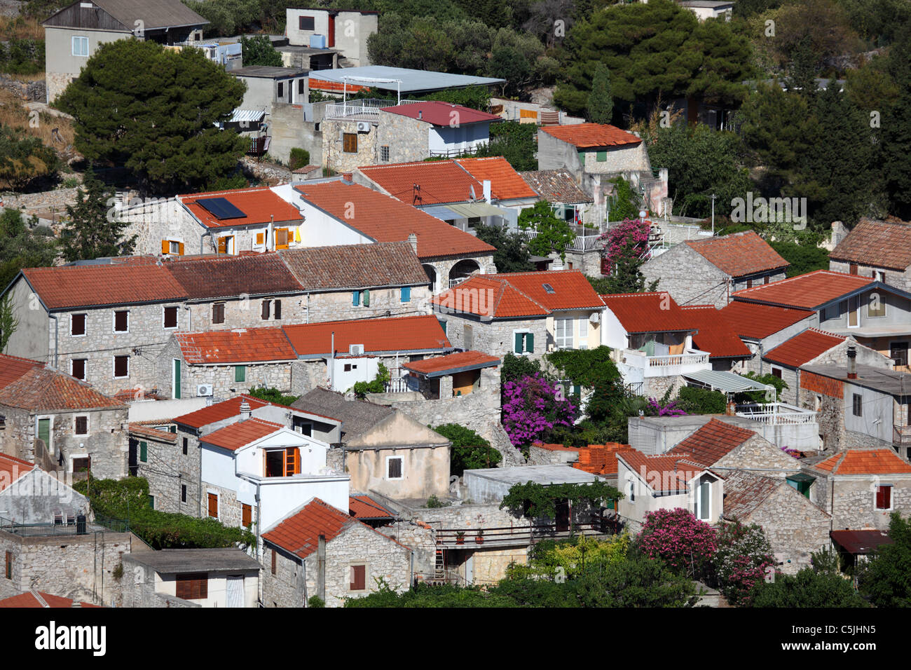 Traditional rural houses in Croatian town Murter Stock Photo Alamy
