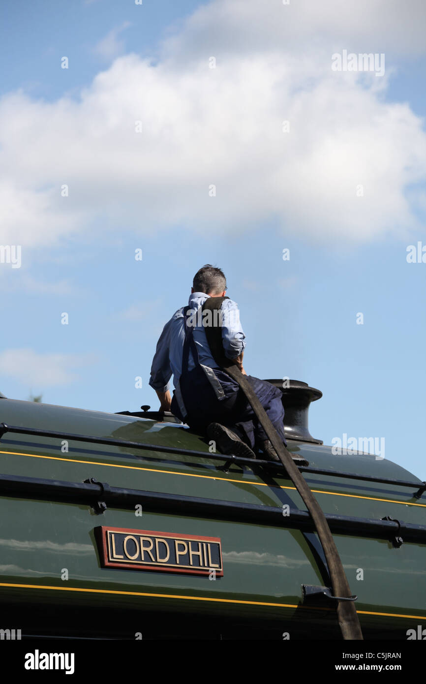 Steam train filling water hires stock photography and images Alamy