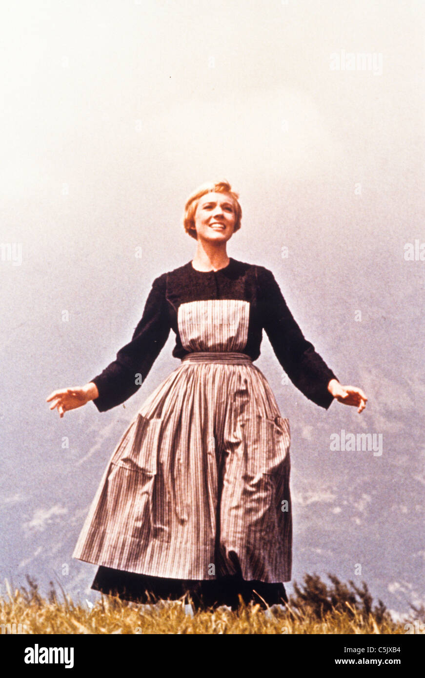 julie andrews in The Sound of Music ,1965 Stock Photo