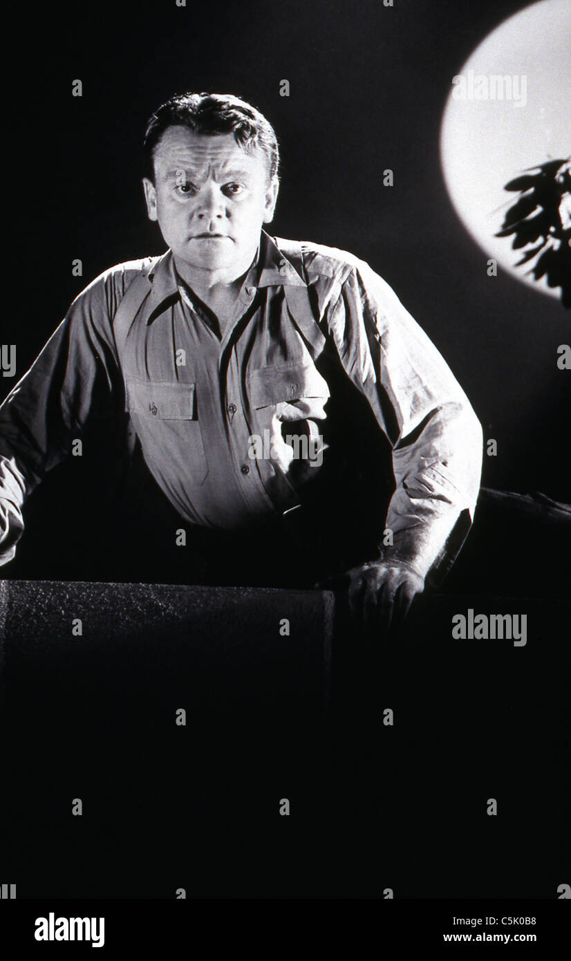 13 RUE MADELEINE (1946) JAMES CAGNEY HENRY HATHAWAY (DIR) 003 MOVIESTORE COLLECTION LTD Stock Photo