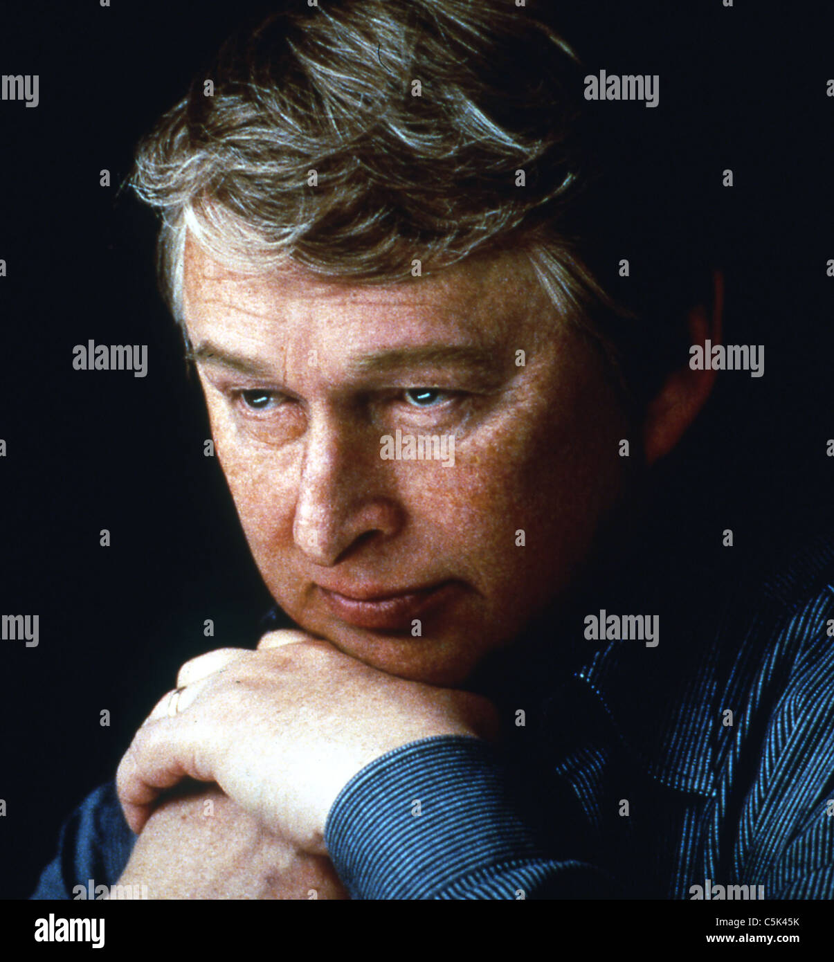 MIKE NICHOLS (PORTRAIT) 001 THE MOVIESTORE COLLECTION LTD Stock Photo