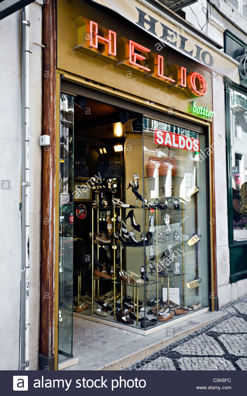 Lisbon Shoe Shop High Resolution Stock Photography and Images Alamy