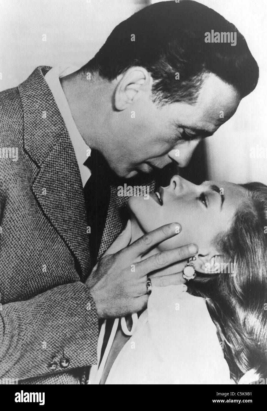 Lauren bacall big sleep 1946 hi-res stock photography and images - Alamy