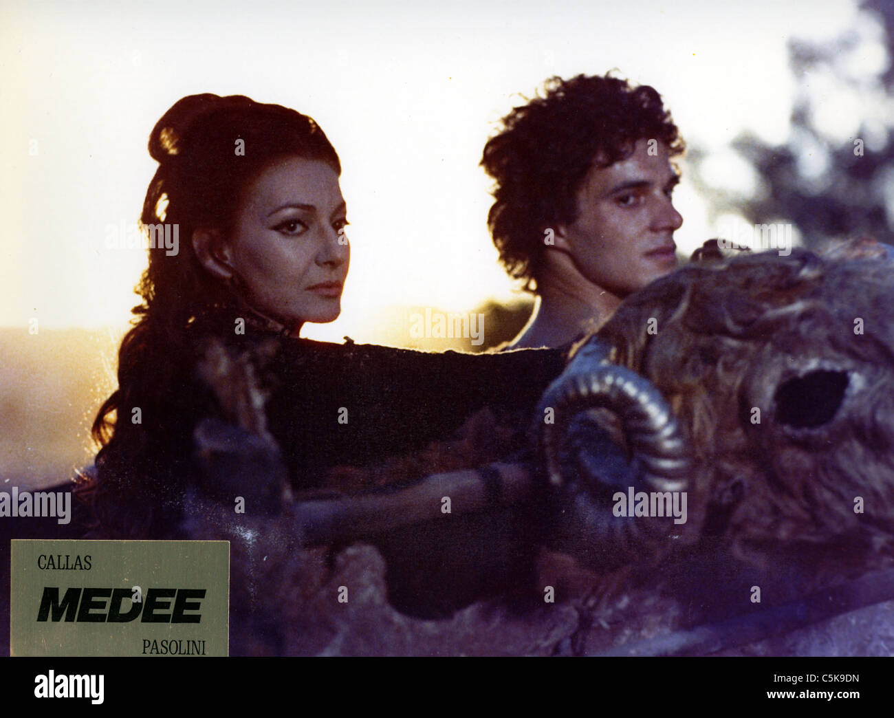 Медея древнегреческая трагедия. Эми мэнсон медея. Избранник медеи 4. Избранник медеи 4. Медея делакруа.