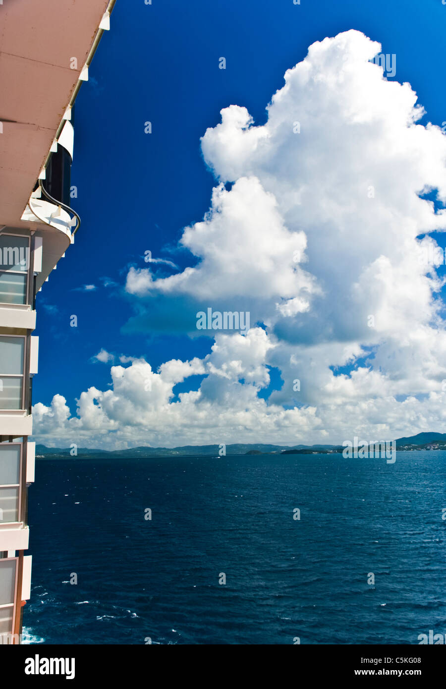 Martinique (French pronunciation: [maʁtinik]) is an island in the eastern  Caribbean Sea, with a land area of 1,128 km2 Stock Photo - Alamy, image size:900x1390
