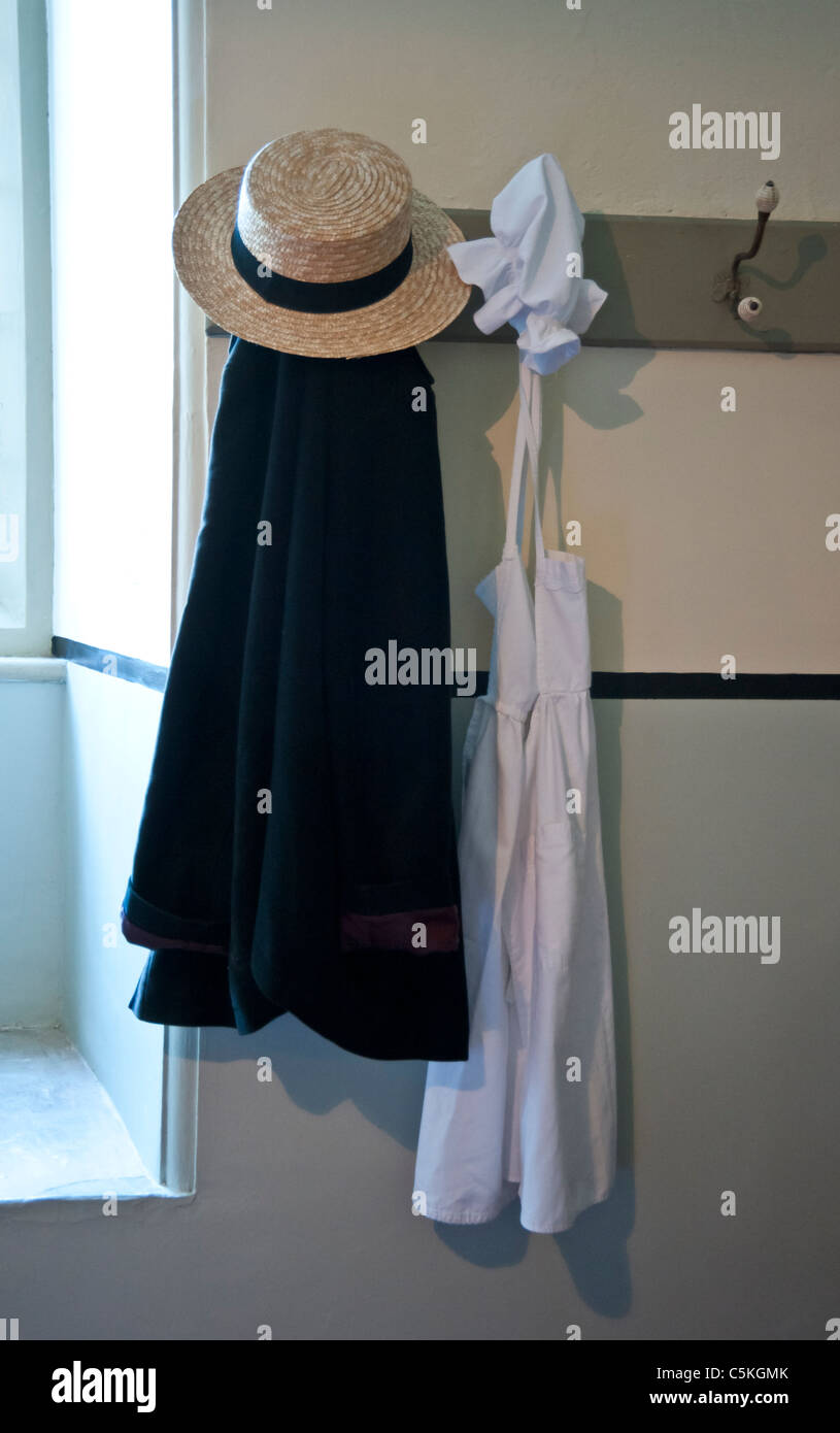 Hats and clothes on clothes peg Stock Photo Alamy