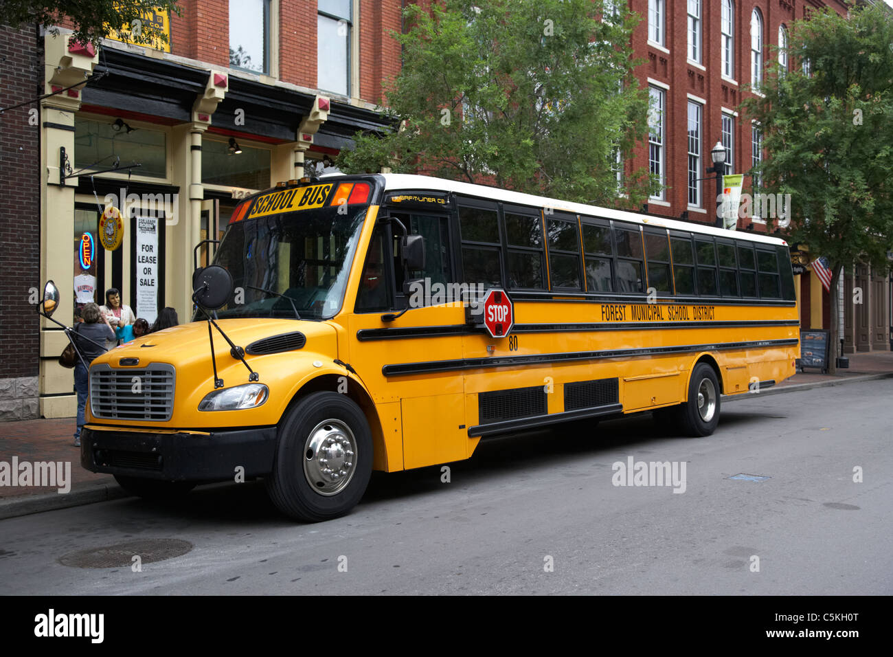 Bluebird schoolbus hi-res stock photography and images - Alamy