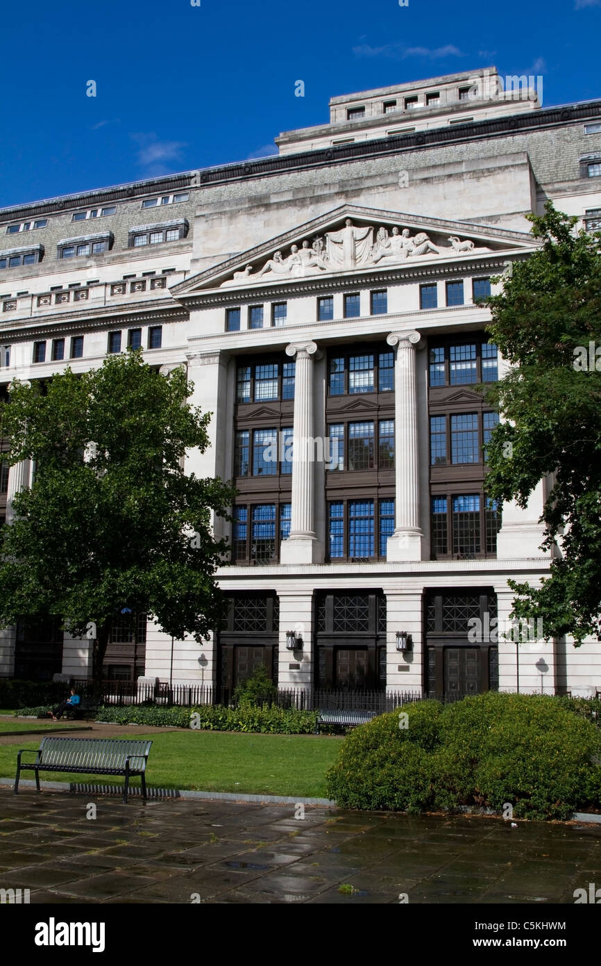 Victoria House on the eastern side of Bloomsbury Square Stock Photo Alamy