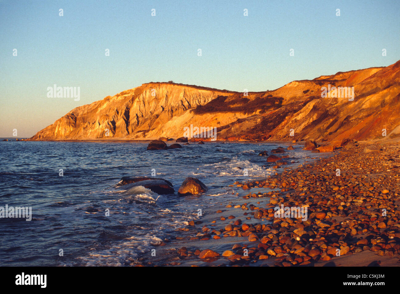 playa, piedras, mar, montana costal, orilla del mar, olas del mar, rocas, Michael Vitti Stock Photo