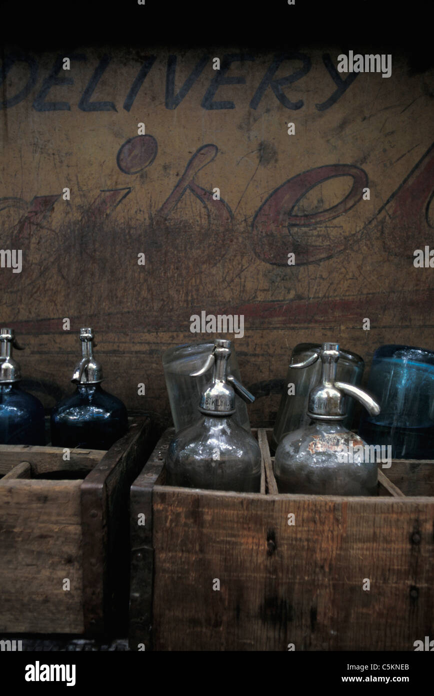 Seltzer bottle hires stock photography and images Alamy