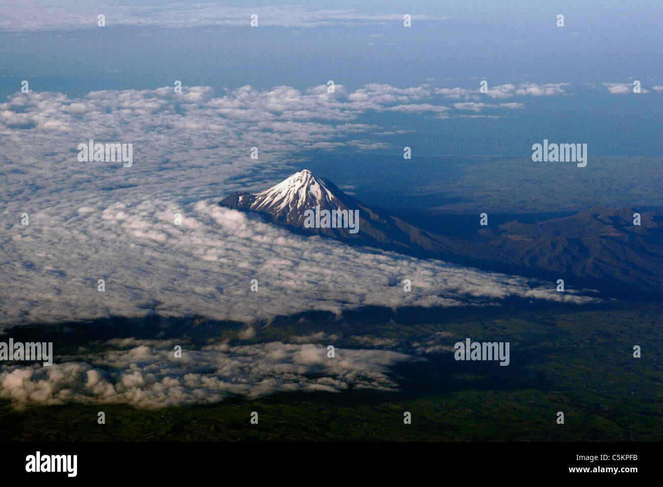 Taranaki new zealand aerial hires stock photography and images Alamy