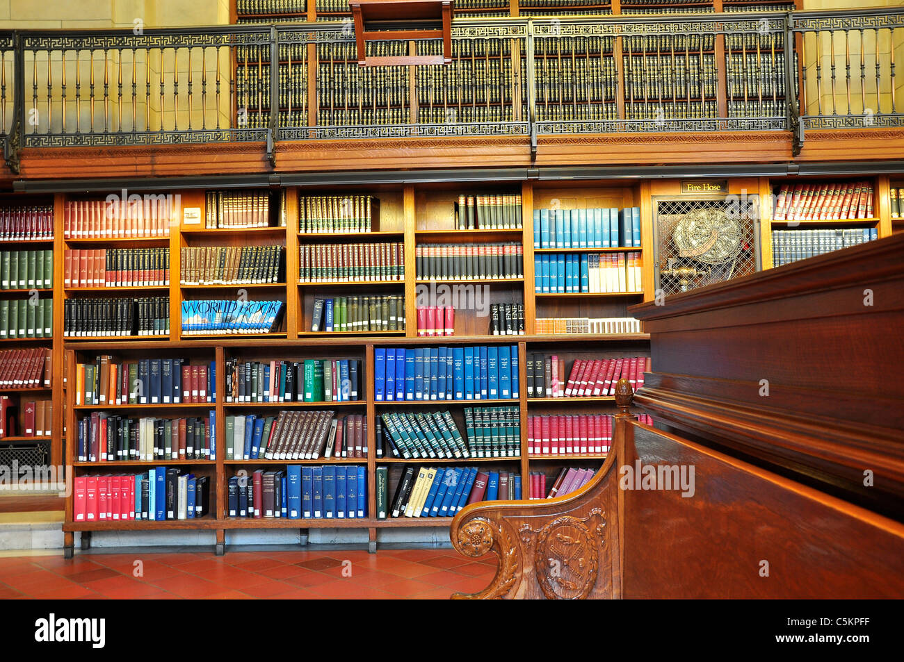 Bookshelves of New York City Public Library Stock Photo Alamy