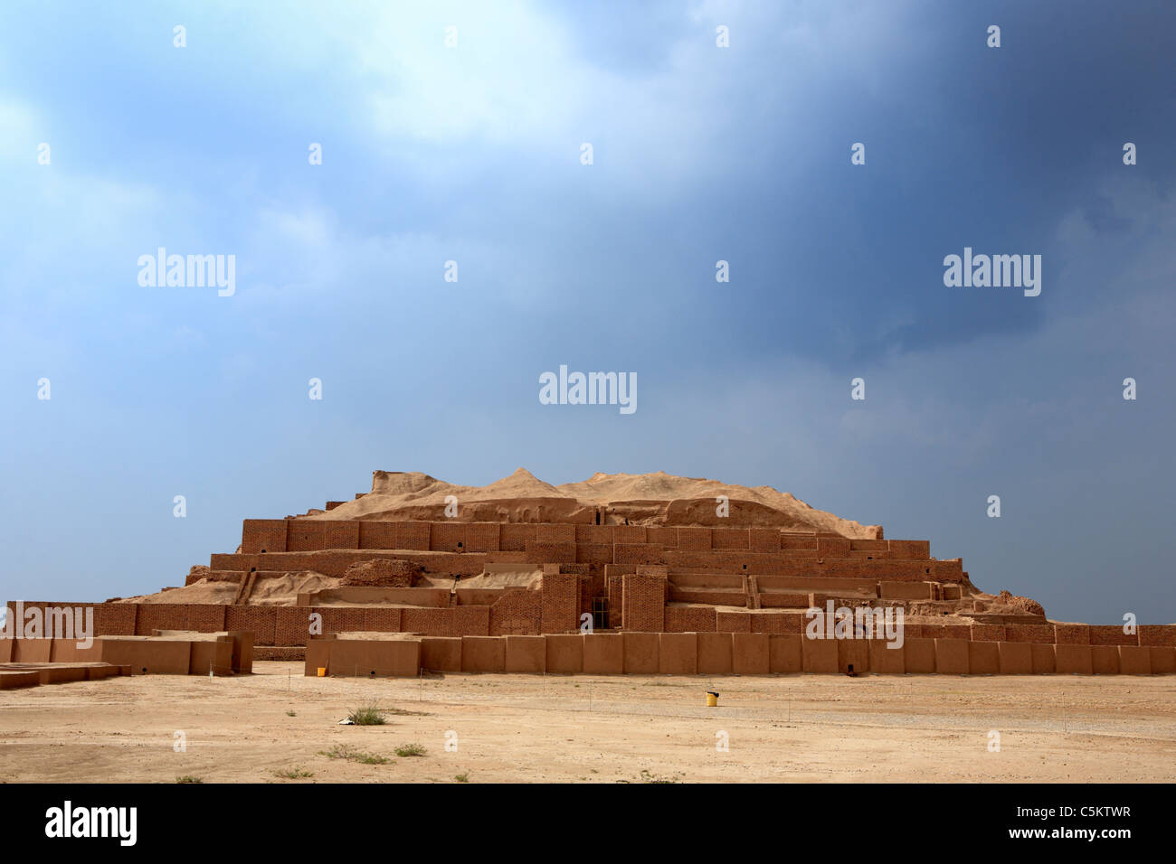 Elamite ziqqurat (13th century BC), UNESCO World Heritage Site, Chogha Zanbil (Tchogha Zanbil), province Khuzestan, Iran Stock Photo