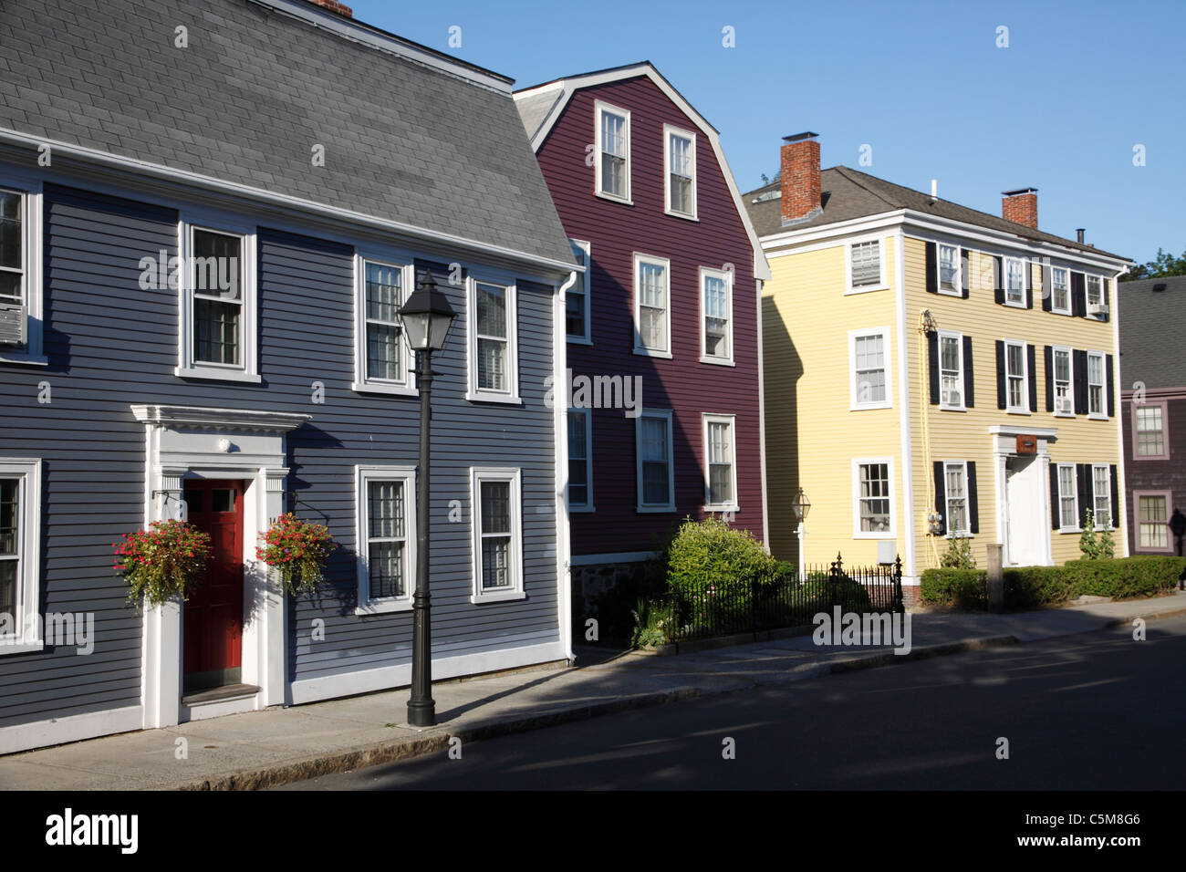 Clapboard buildings hires stock photography and images Alamy