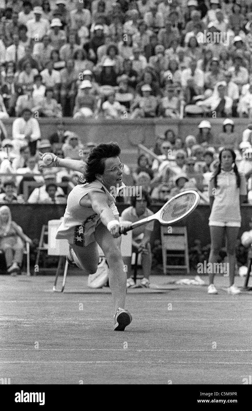 Billie Jean King (USA) competing at the 1974 US Open Tennis Championships Stock Photo