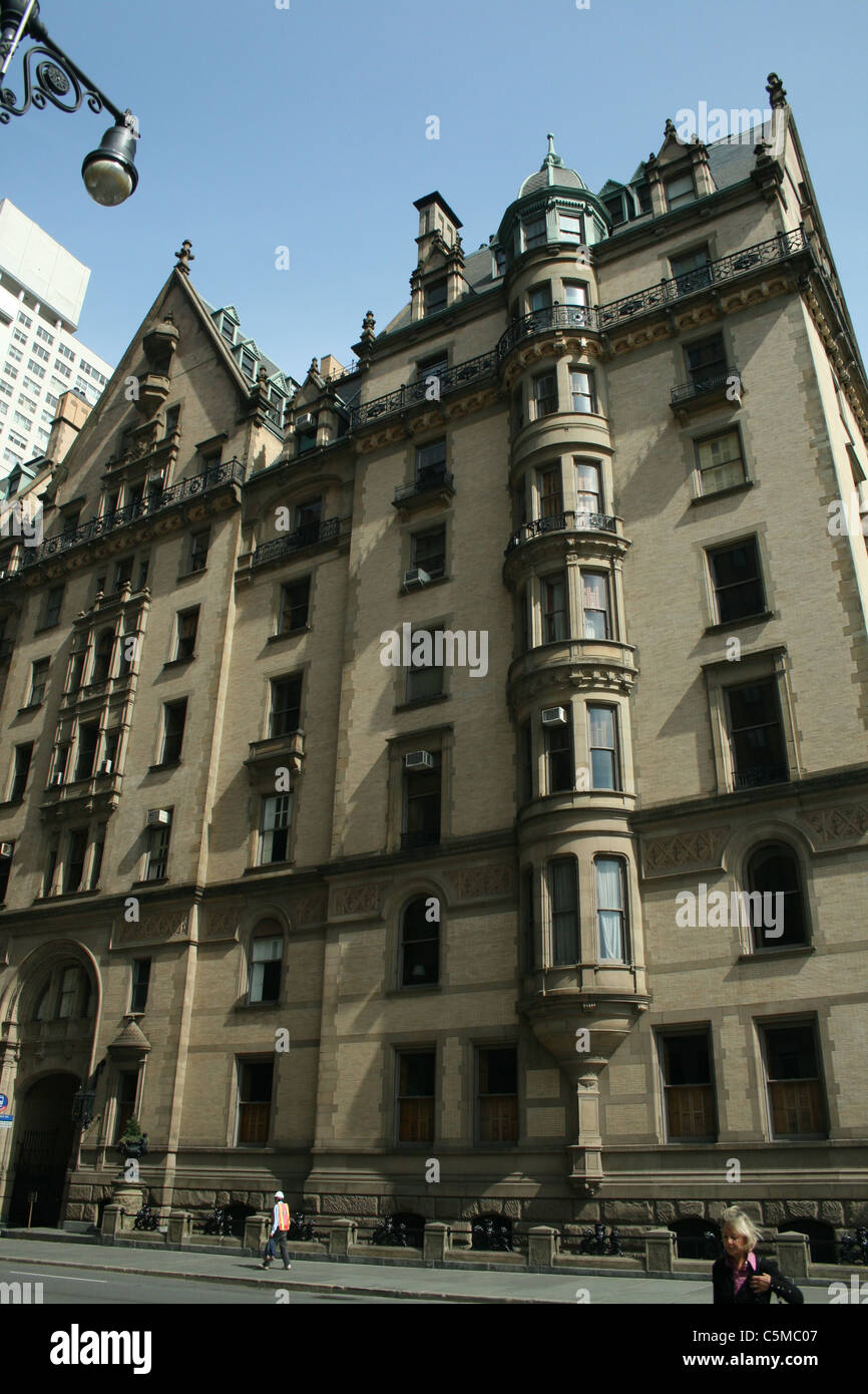 dakota building new york Stock Photo - Alamy