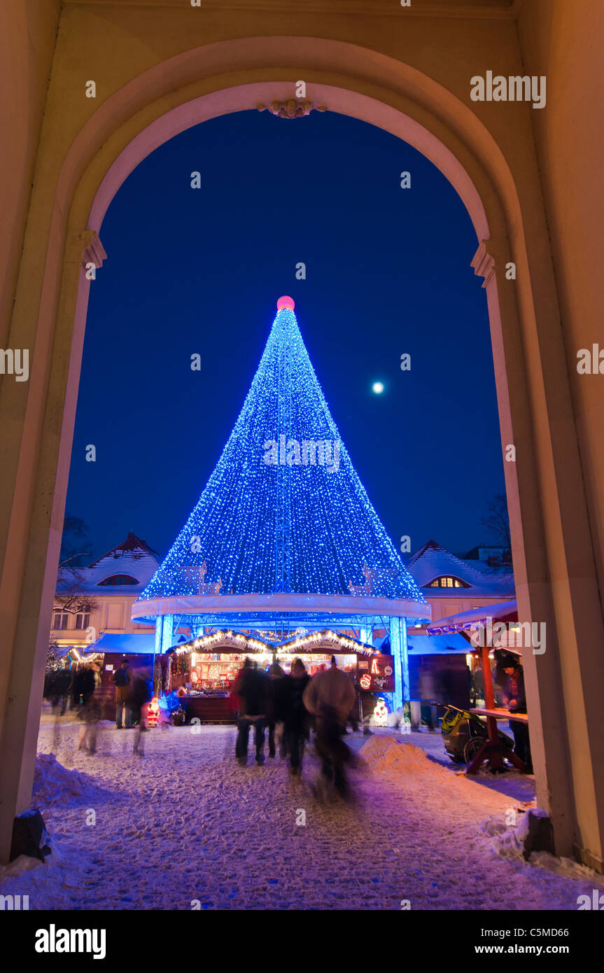 Looking through the Brandenburg Gate at the Christmas market in Potsdam