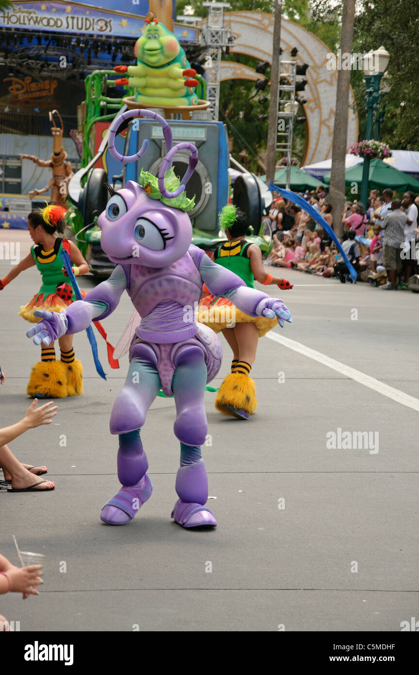 atta from disney pixars a bugs life in the countdown to fun parade on ...