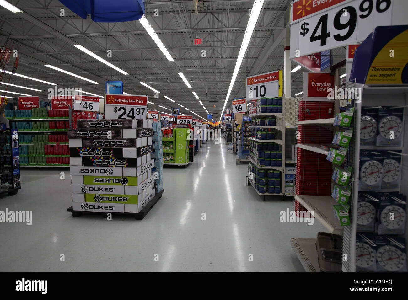 Walmart wal mart supercentre supercenter hires stock photography and