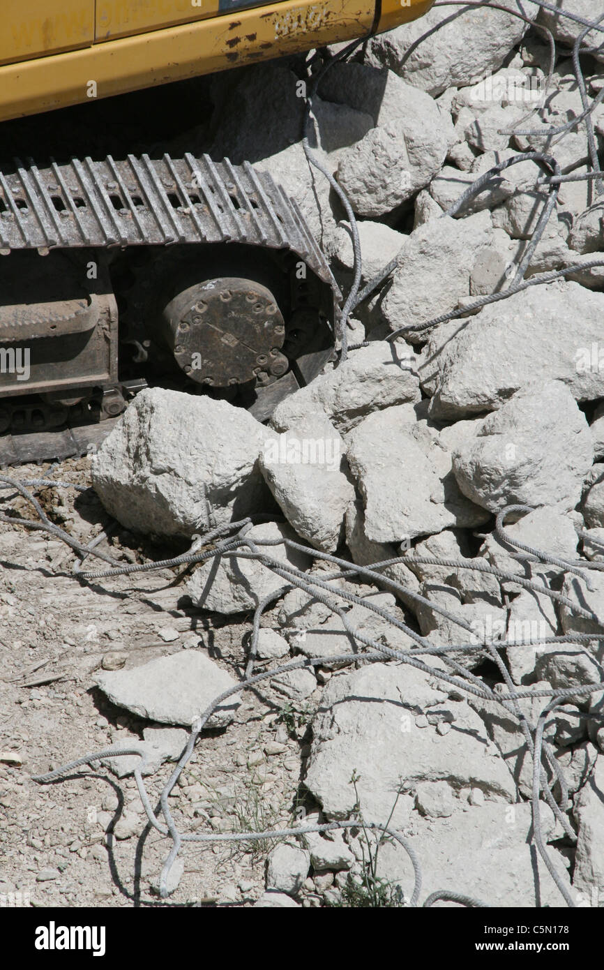 rubble on construction building site Stock Photo - Alamy